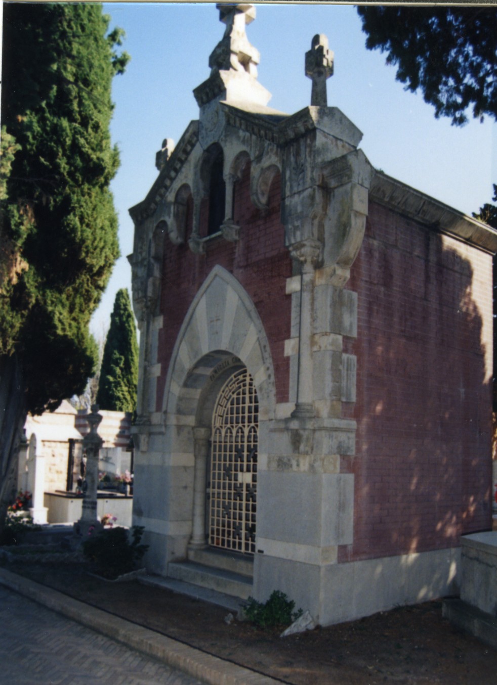 Monumento funebre - a cappella