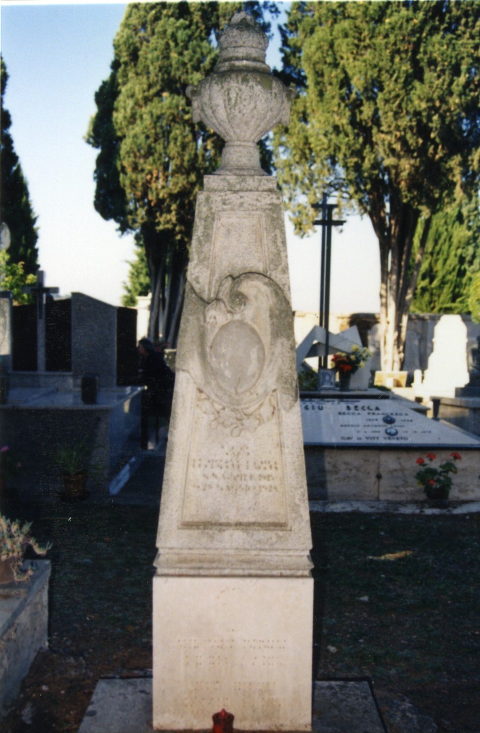 Monumento funebre