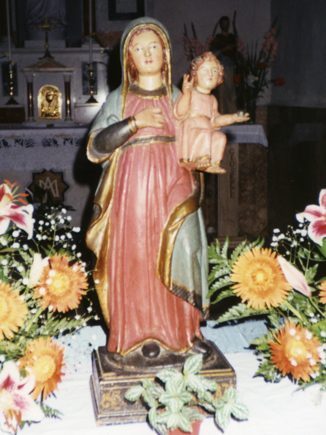 Madonna con bambino (scultura)