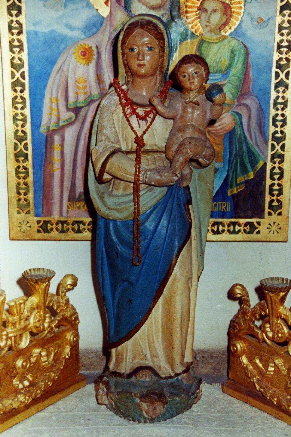 Madonna con bambino (statua)