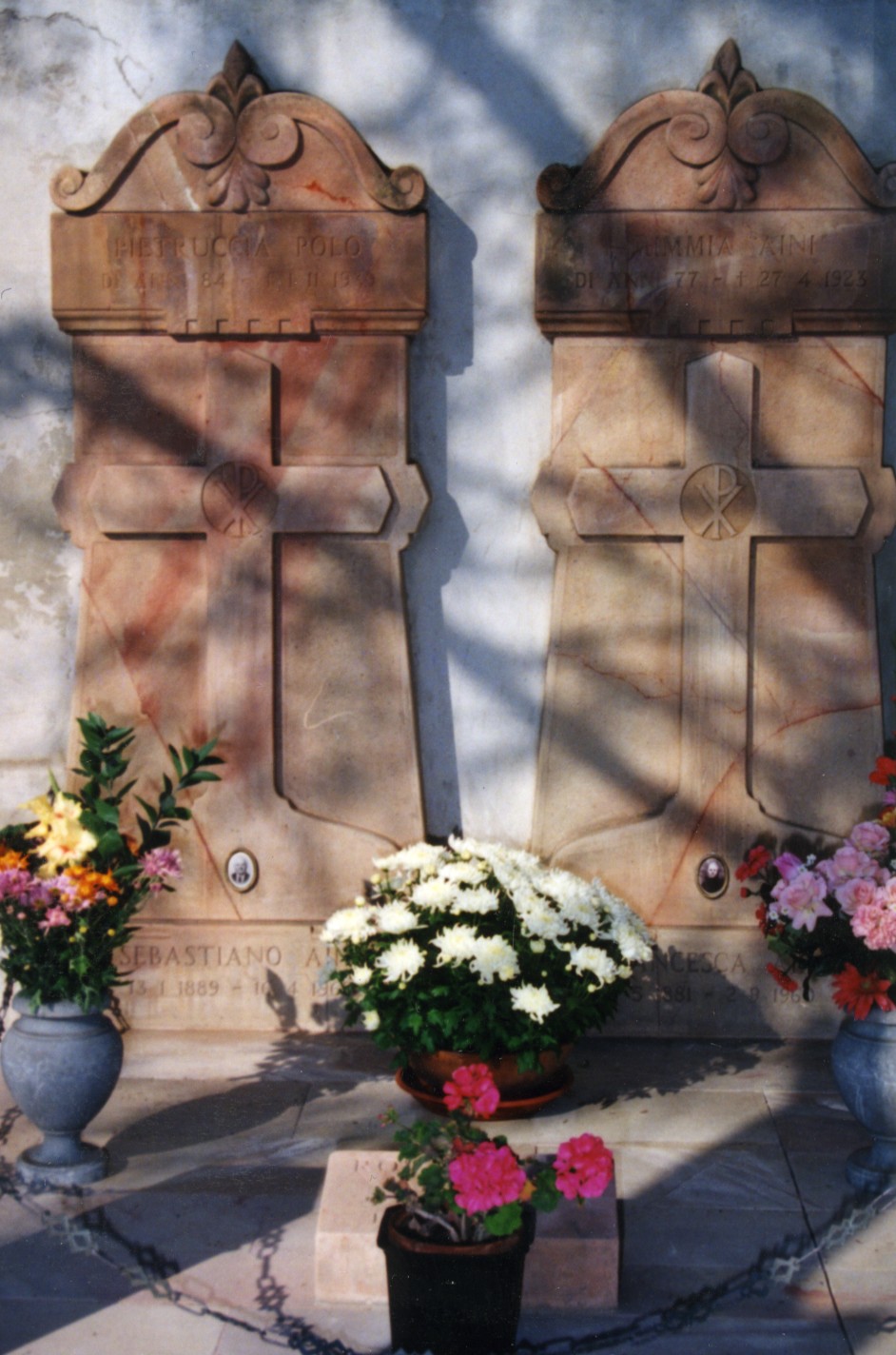 Stele funeraria - a edicola, coppia