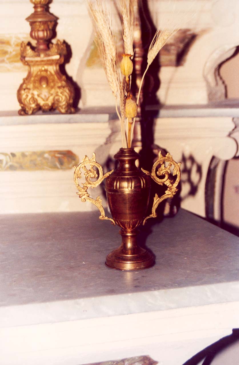 Vaso d'altare per composizione floreale, serie