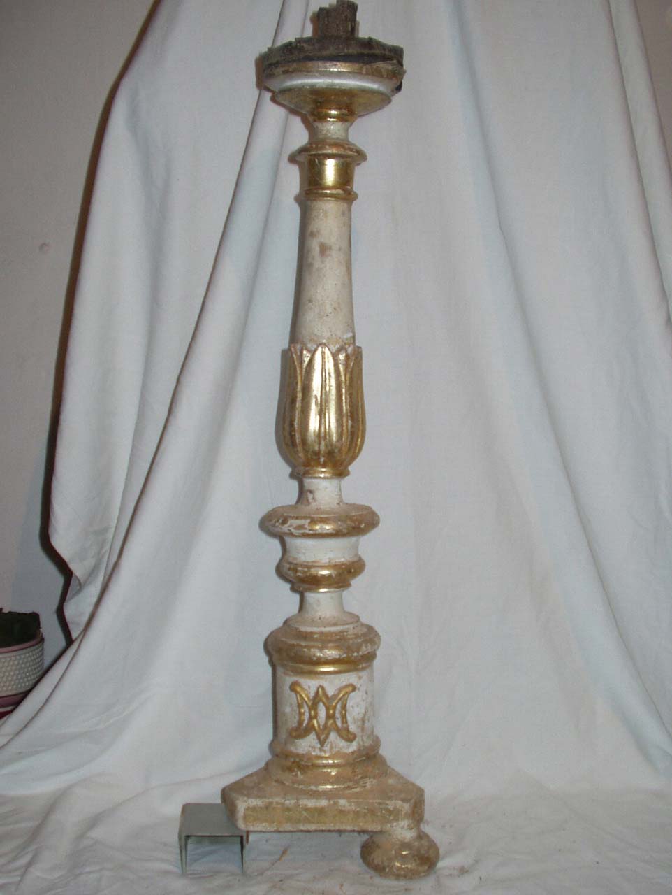 Candeliere d'altare, serie
