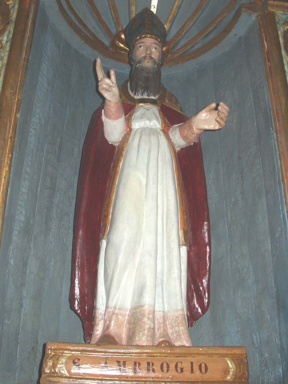 Sant'ambrogio (statua)