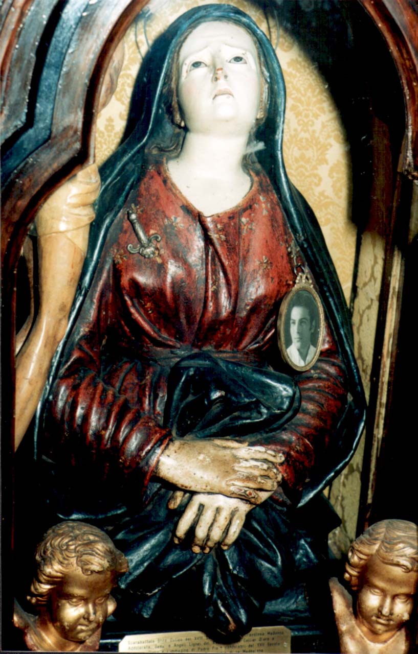 Madonna addolorata (statua)