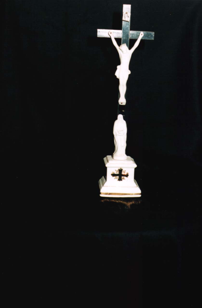 Santa maria maddalena ai piedi di cristo crocifisso (crocifisso)