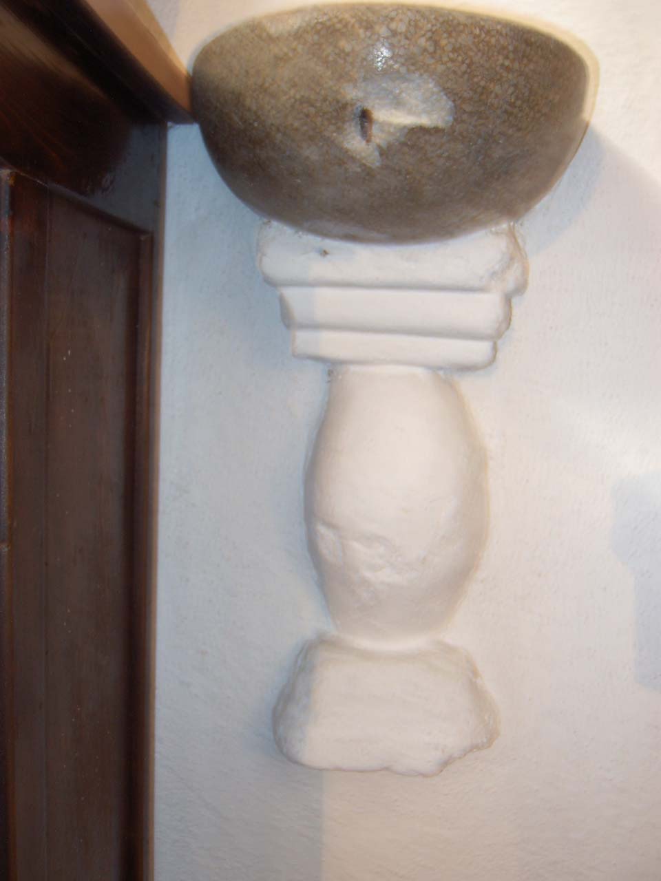 Acquasantiera da parete