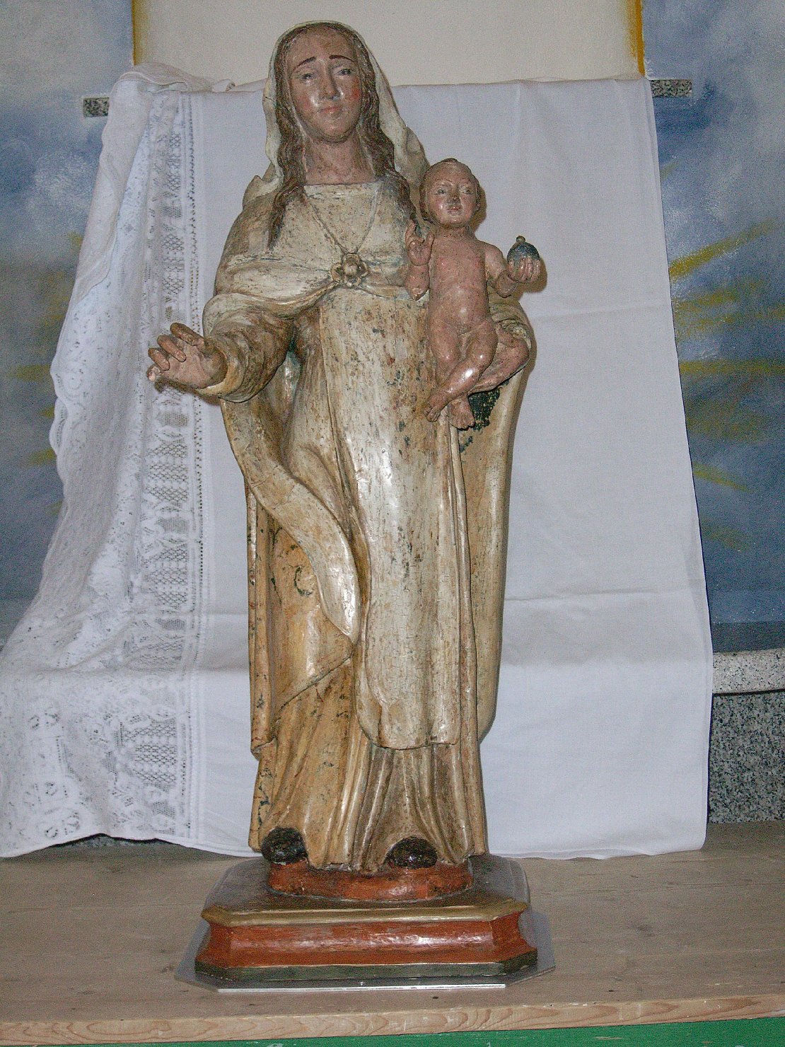 Nostra signora del rimedio, madonna con bambino (statua)