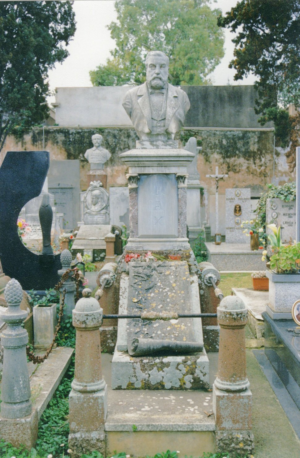 Ritratto di antonio nieddu, busto ritratto d'uomo (monumento funebre)