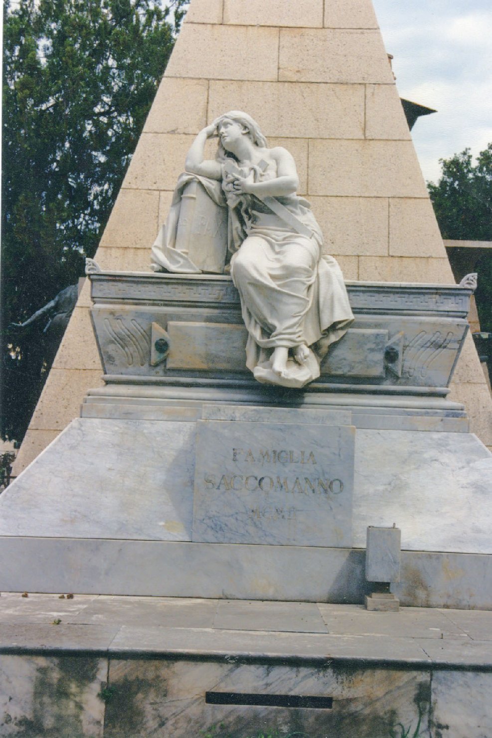 Allegoria della sofferenza (monumento funebre)