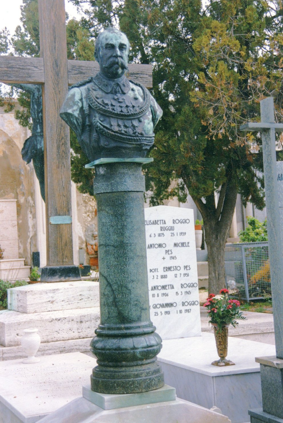 Ritratto di achille romby, busto ritratto d'uomo (monumento funebre)