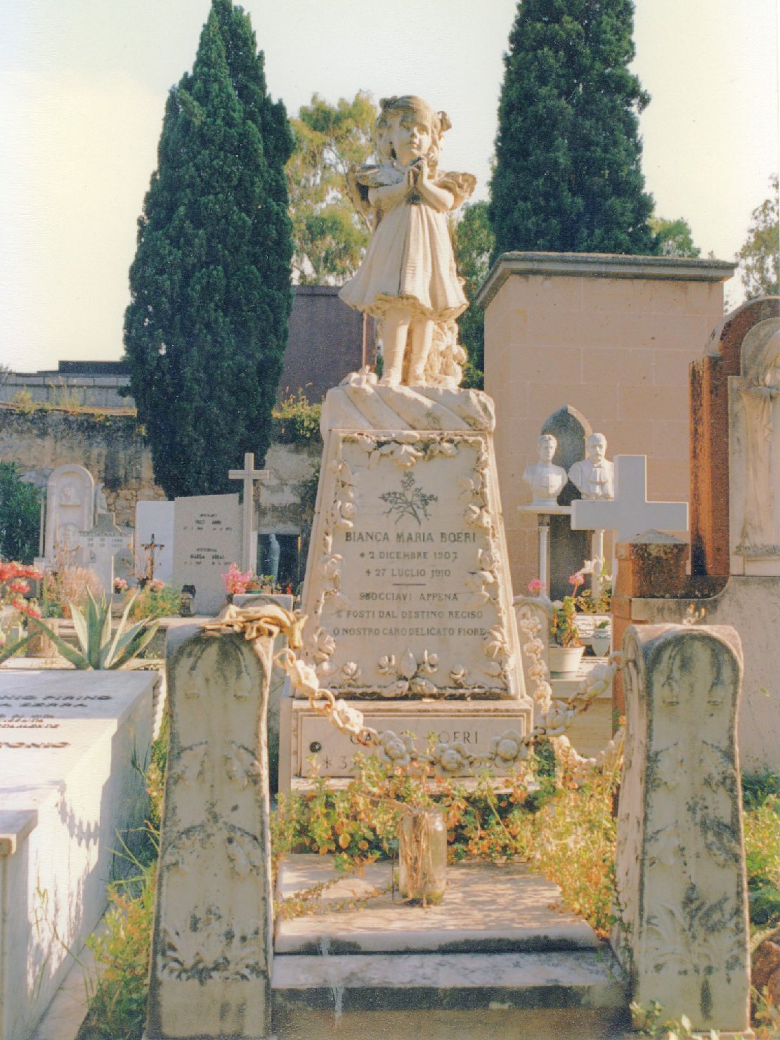 Monumento funebre