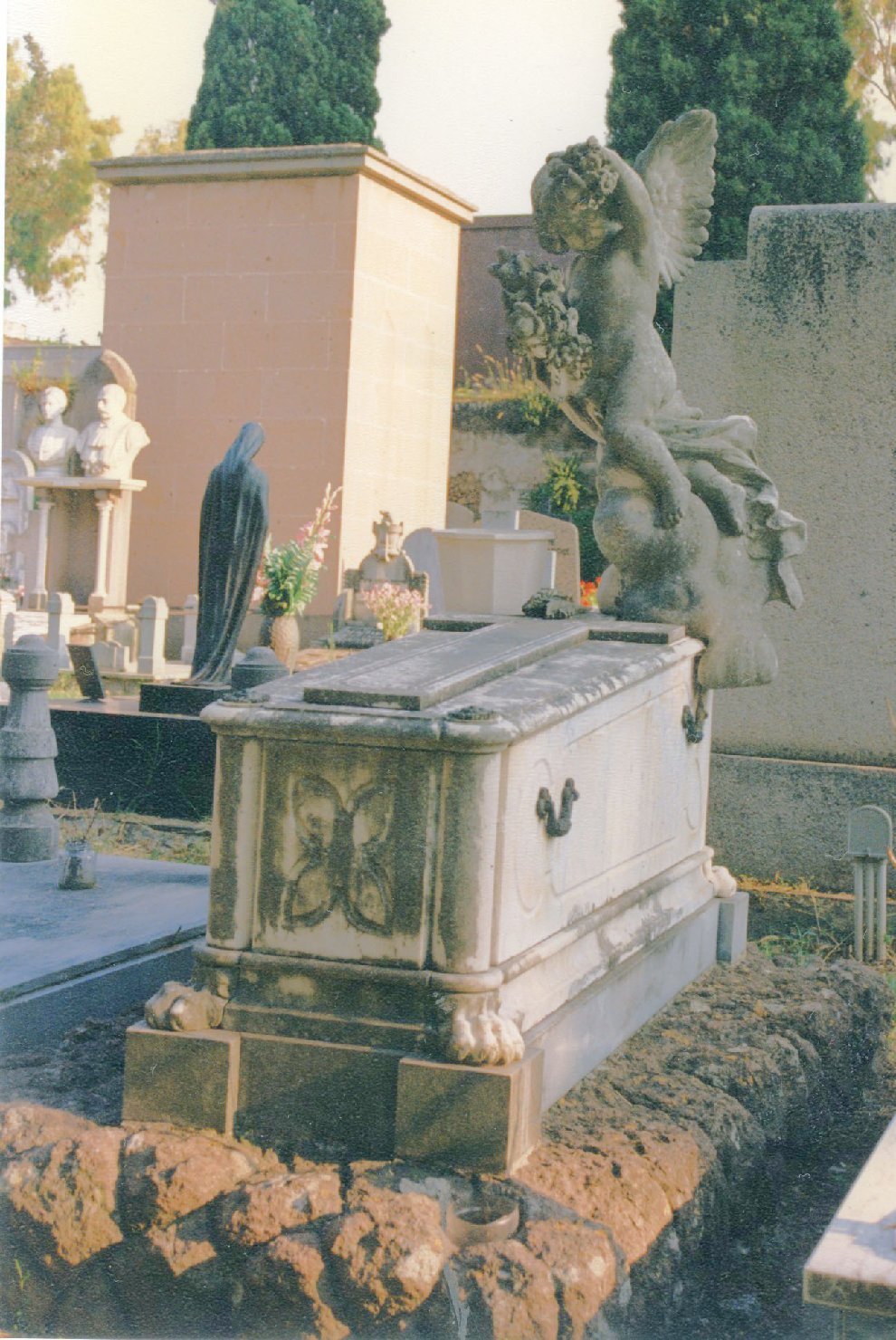 Angioletto (monumento funebre)