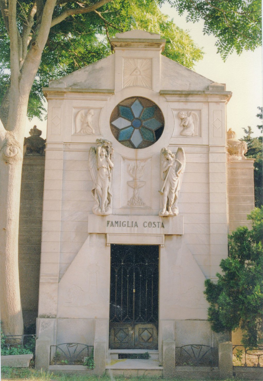 Angeli (monumento funebre)