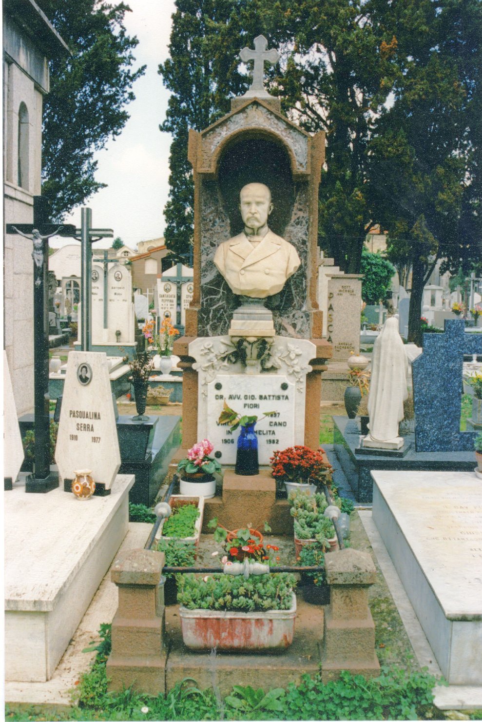 Ritratto di giovanni battista fiori, busto ritratto d'uomo (monumento funebre)
