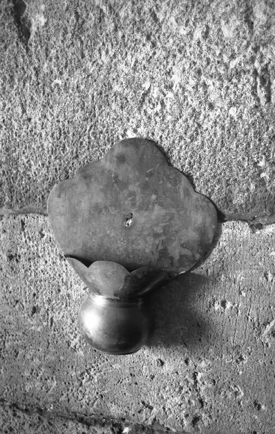 Acquasantiera pensile