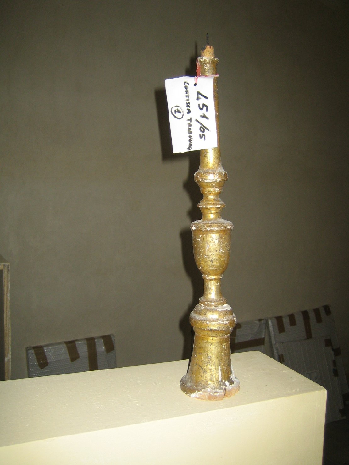 Candeliere d'altare