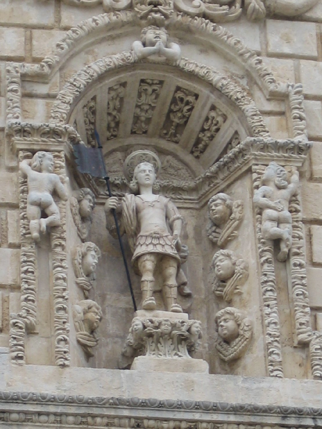 San Gavino martire (statua) di Corbellini Giovanni Battista (sec. XVIII)
