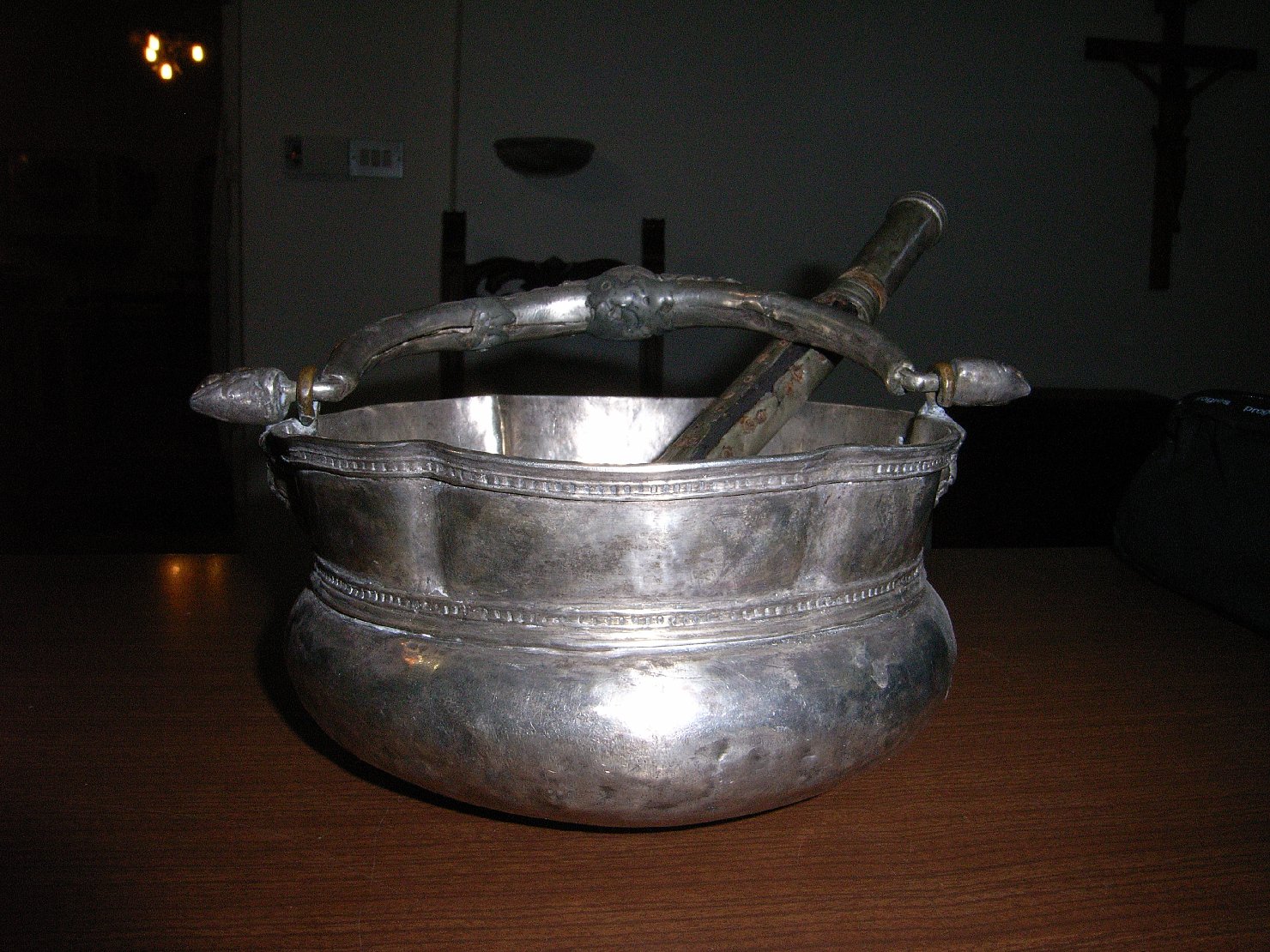 Secchiello per l'acqua benedetta, insieme