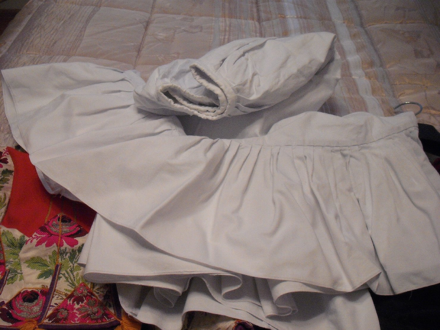 Sottogonna, abbigliamento femminile