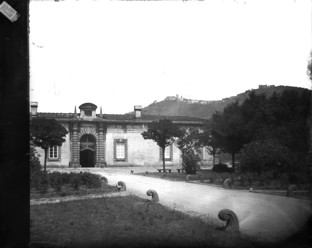 Montecatini Terme - Stabilimenti termali del Tettuccio (negativo) di Lint, Enrico van (seconda metà XIX)