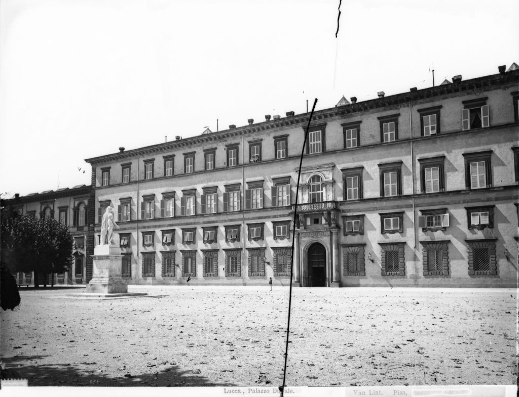 Lucca - Palazzo della Provincia (negativo) di Lint, Enrico van (seconda metà XIX)