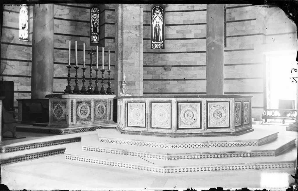 Pisa - Battistero - Fonte battesimale (negativo) di Guido da Como, Lint, Enrico van (seconda metà XIX)