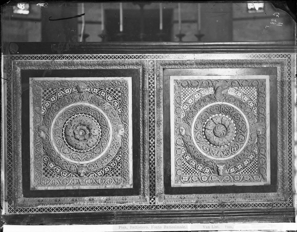 Pisa - Battistero - Fonte battesimale (negativo) di Guido da Como, Lint, Enrico van (seconda metà XIX)