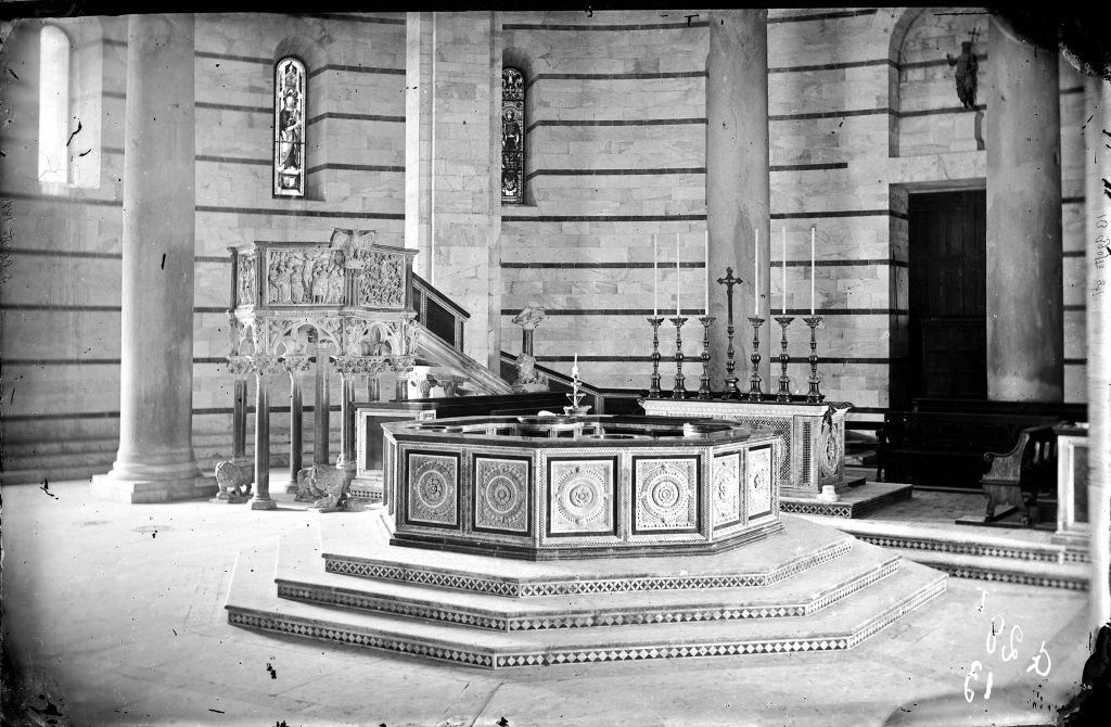 Pisa - Battistero - Vedute interne (negativo) di Guido da Como, Nicola Pisano, Anonimo (XIX/ XX)