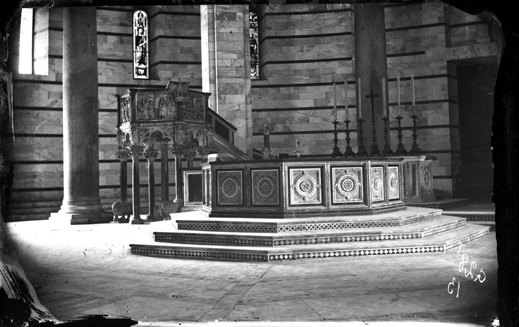 Pisa - Battistero - Vedute interne (negativo) di Guido da Como, Nicola Pisano, Anonimo (XIX/ XX)