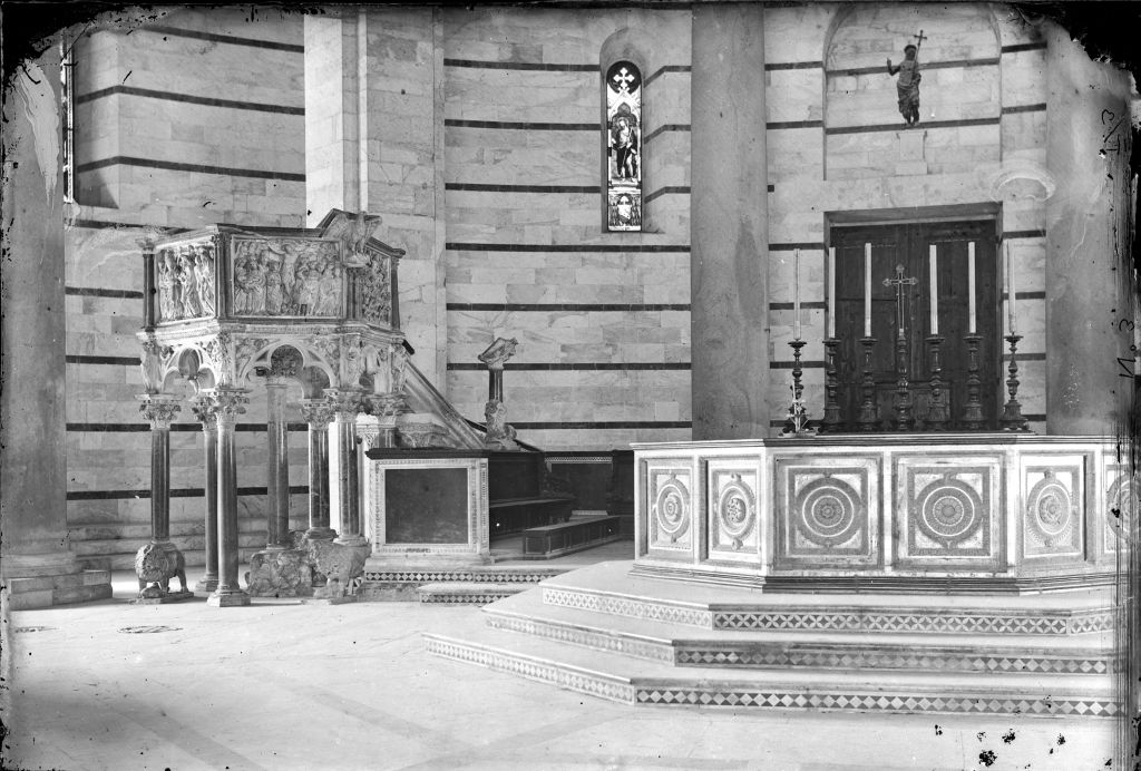 Pisa - Battistero - Vedute interne (negativo) di Guido da Como, Nicola Pisano, Anonimo (XIX/ XX)