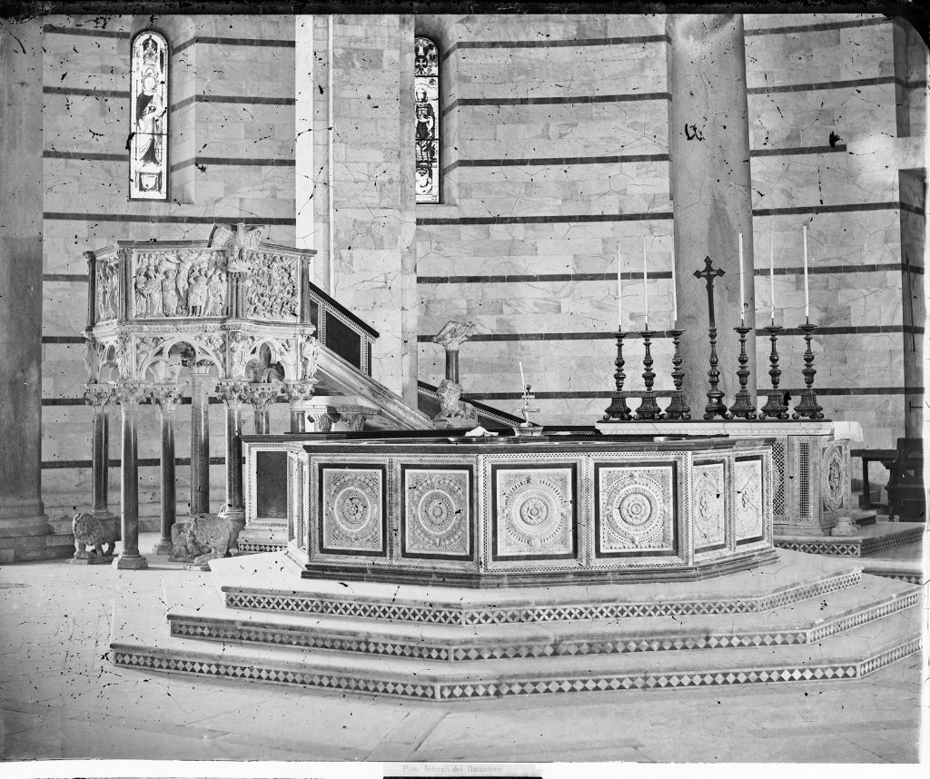 Pisa - Battistero - Vedute interne (negativo) di Guido da Como, Nicola Pisano, Anonimo (XIX/ XX)