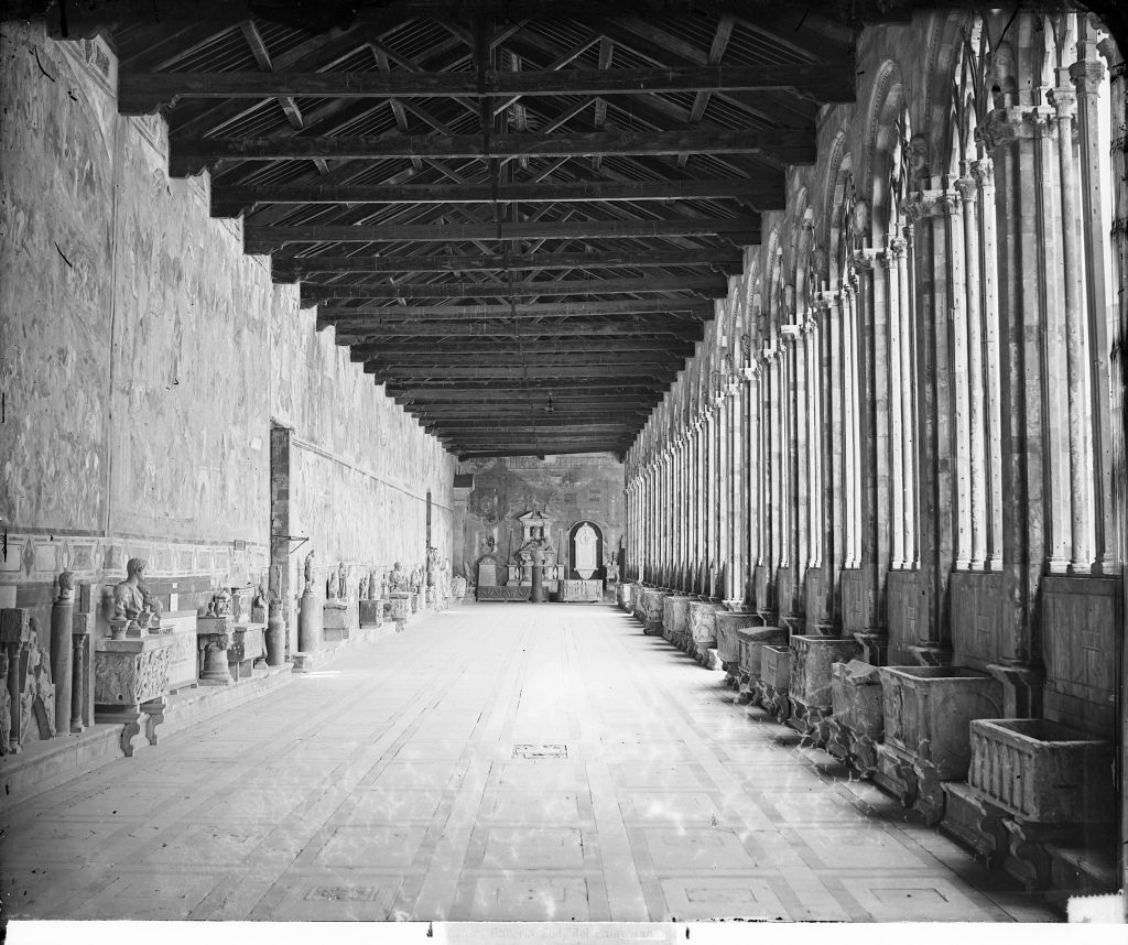 Pisa - Camposanto - Vedute (negativo) di Anonimo (XIX/ XX)