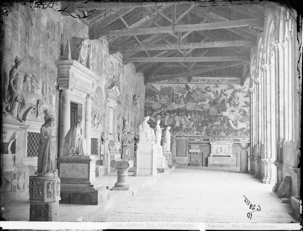 Pisa - Camposanto - Vedute (negativo) di Anonimo (XIX/ XX)