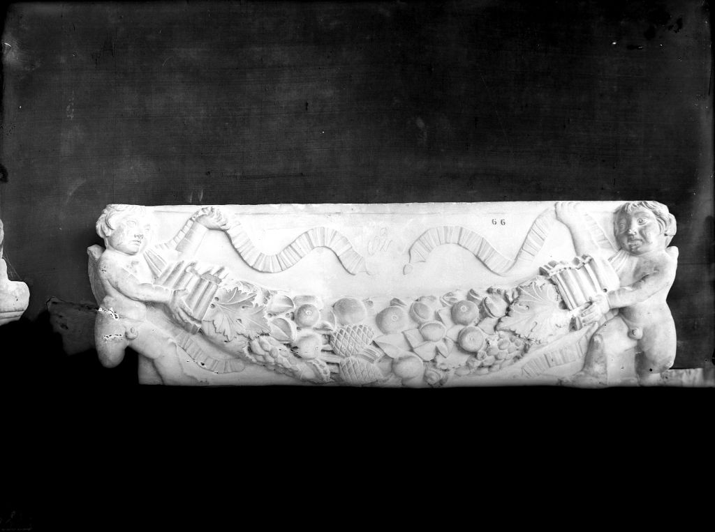 Pisa - Camposanto - Monumento sepolcrale dell'abate Benedetto (?) (negativo) di Guardi, Andrea di Francesco, Anonimo (XIX/ XX)