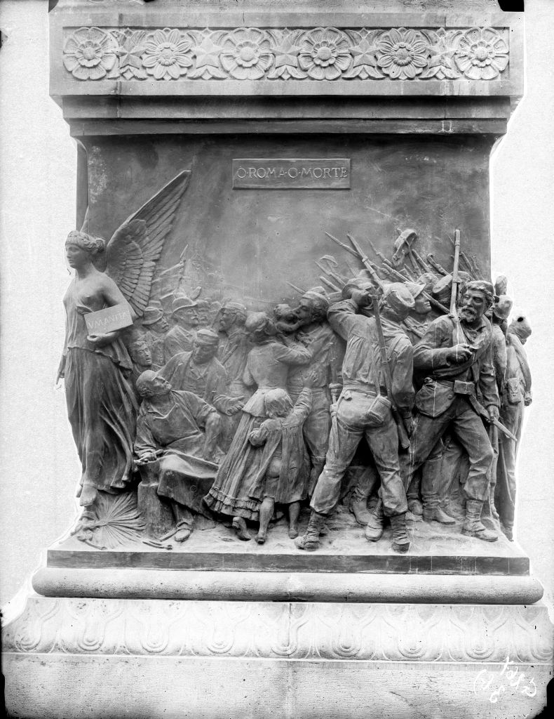 Pisa - Monumento a Garibaldi - Particolari (negativo) di Ferrari, Ettore, Anonimo (XIX/ XX)