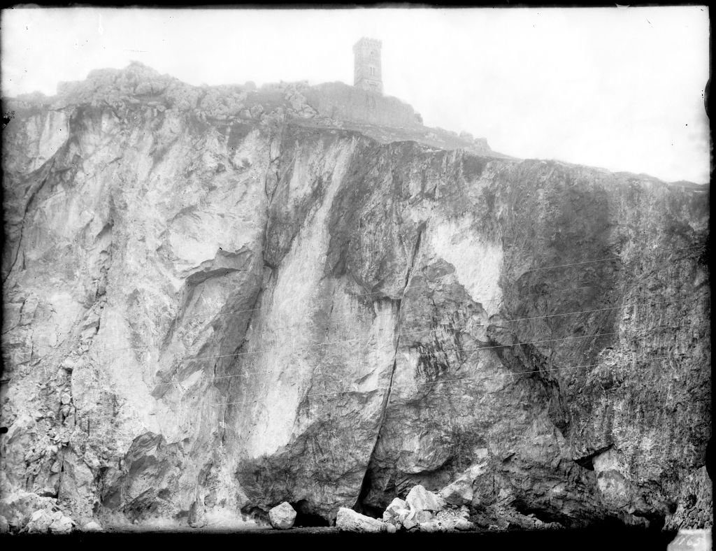 Caprona - La Torre (negativo) di Anonimo (XIX/ XX)