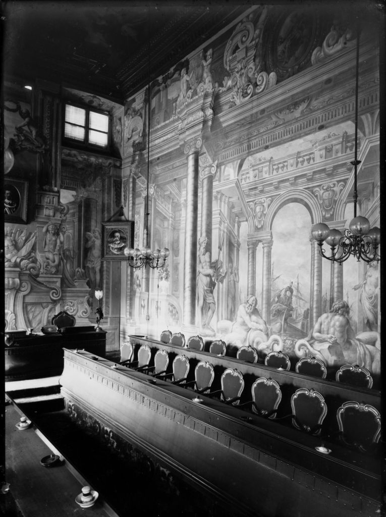 Pisa - Palazzo del Consiglio dell'Ordine dei Cavalieri - Vedute interne (negativo) di Pierini (XIX/ XX)