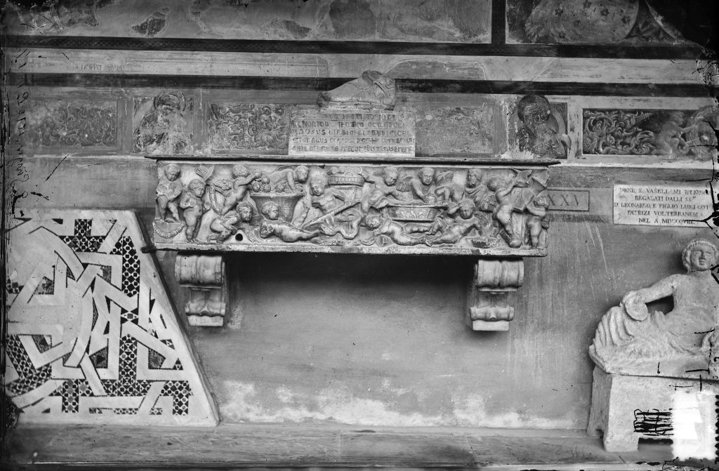 Pisa - Camposanto - Sarcofagi (negativo) di Anonimo (XIX/ XX)