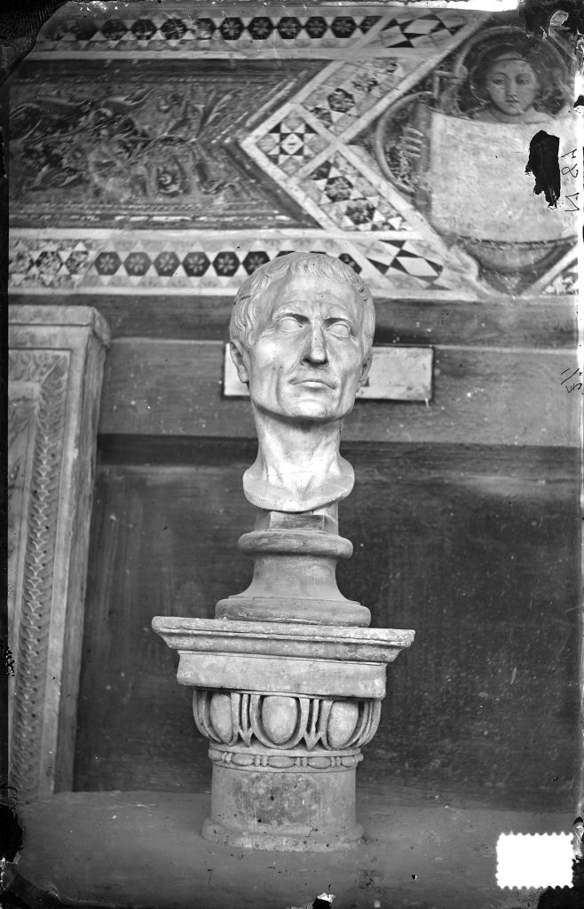 Pisa - Camposanto - Sculture (negativo) di Anonimo (XIX/ XX)