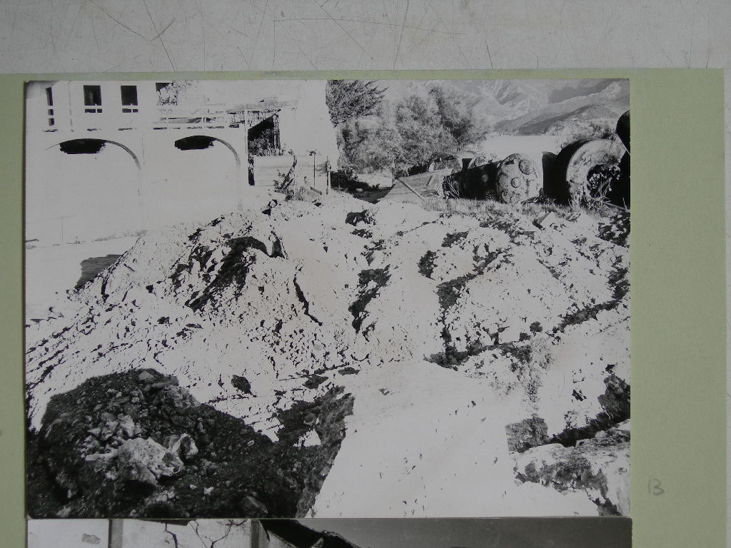 Portoferraio. Veduta di macerie (positivo) di Anonimo (XX)