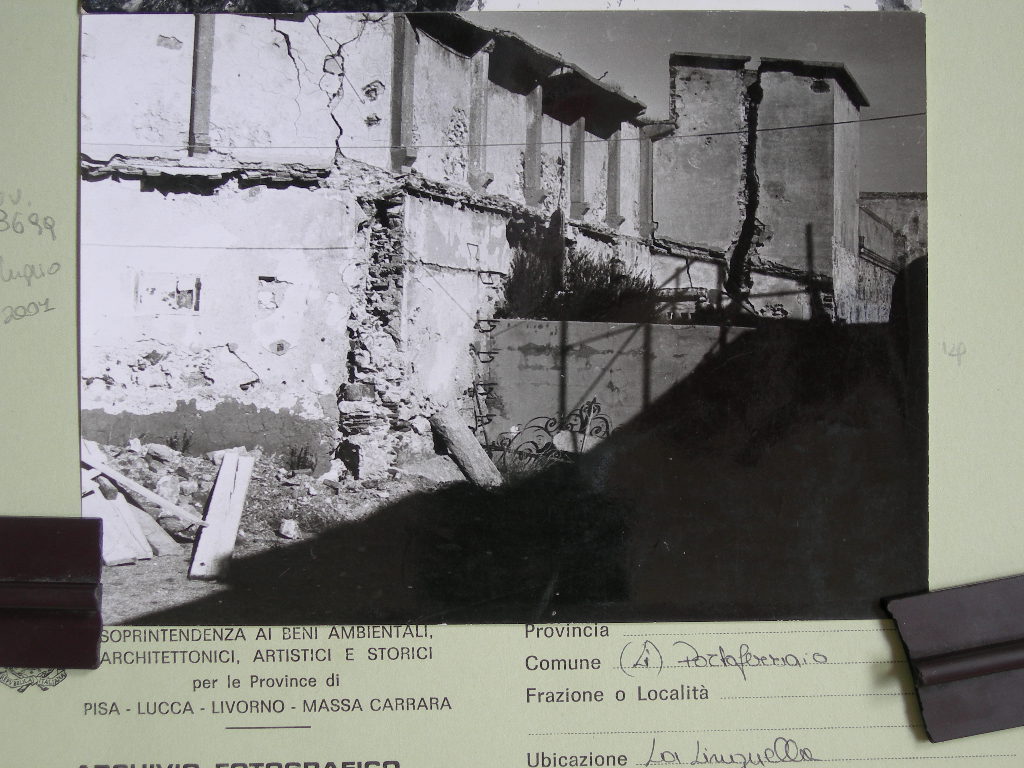 Portoferraio. Veduta di un edificio (positivo) di Anonimo (XX)