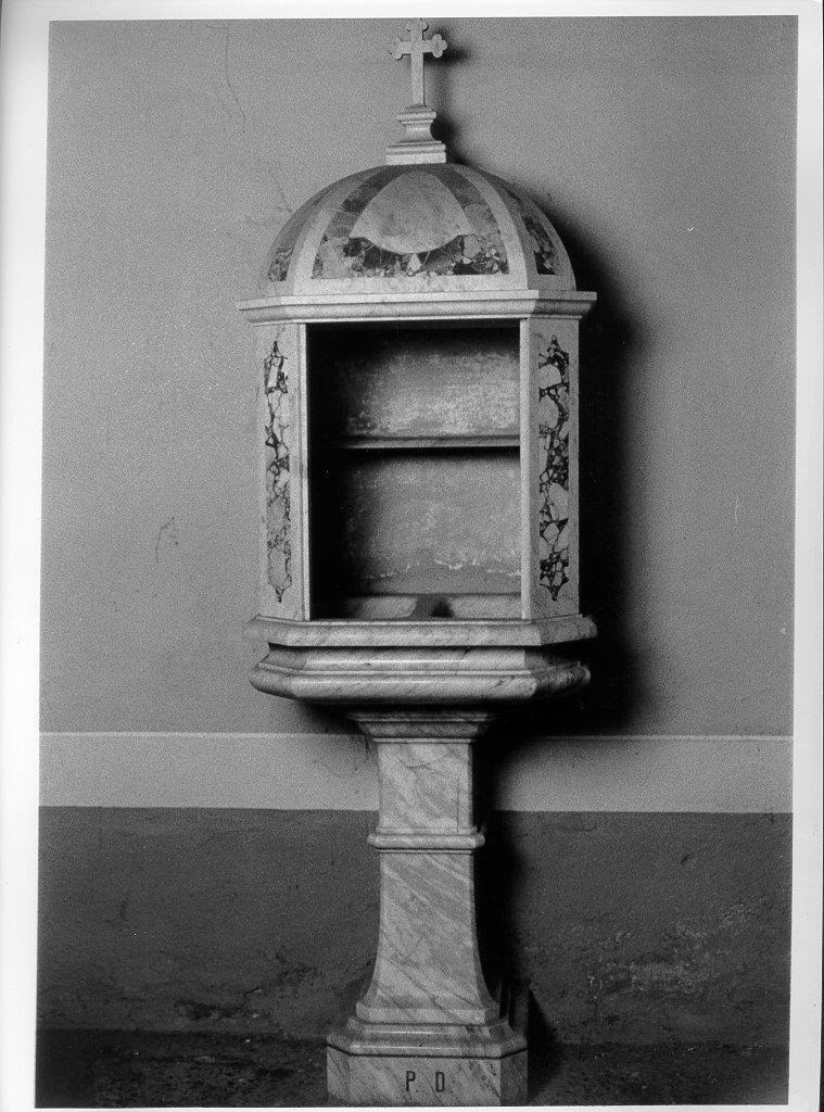 fonte battesimale - ambito lunigianese (sec. XIX)