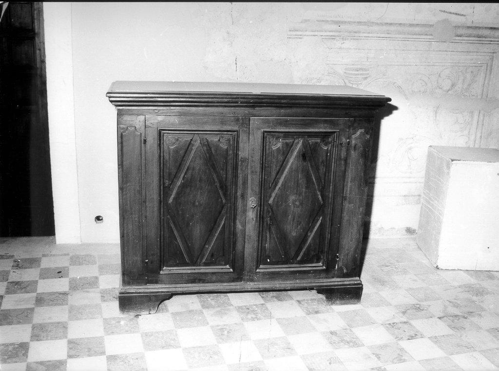 credenza, opera isolata - bottega toscana (sec. XVII)