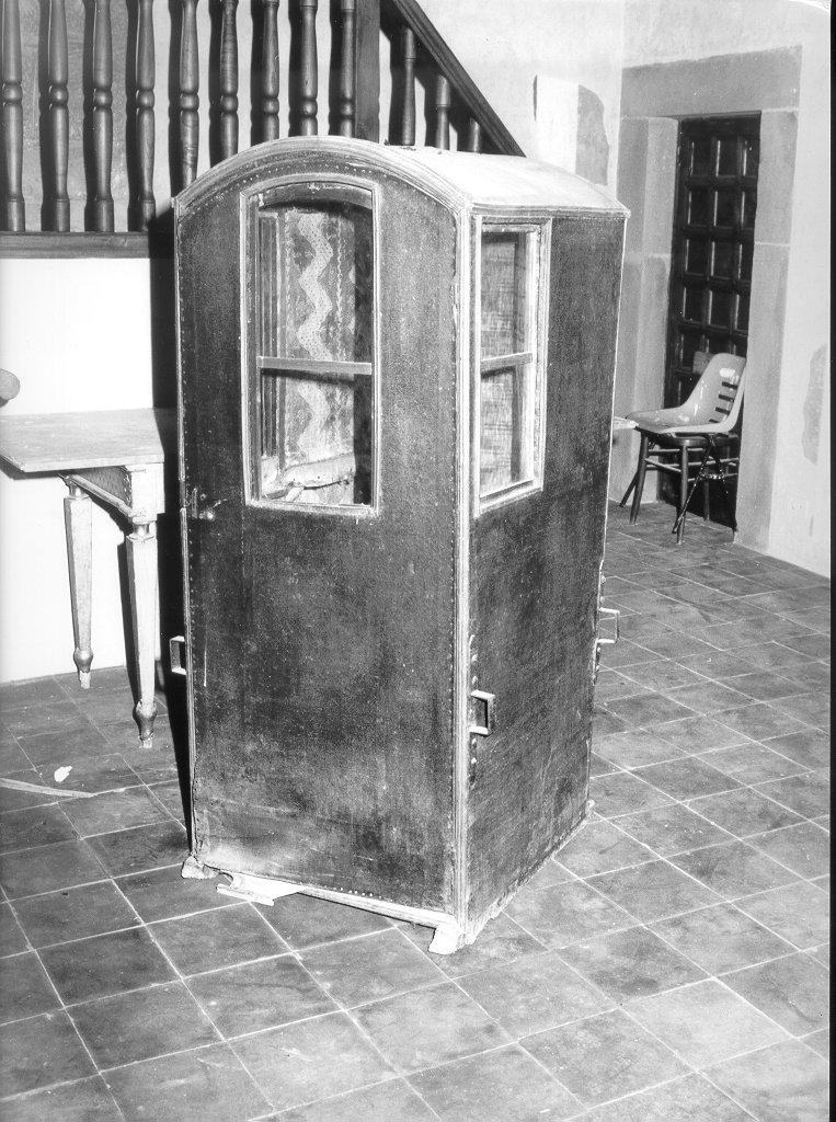 portantina, opera isolata - bottega italiana (sec. XIX)