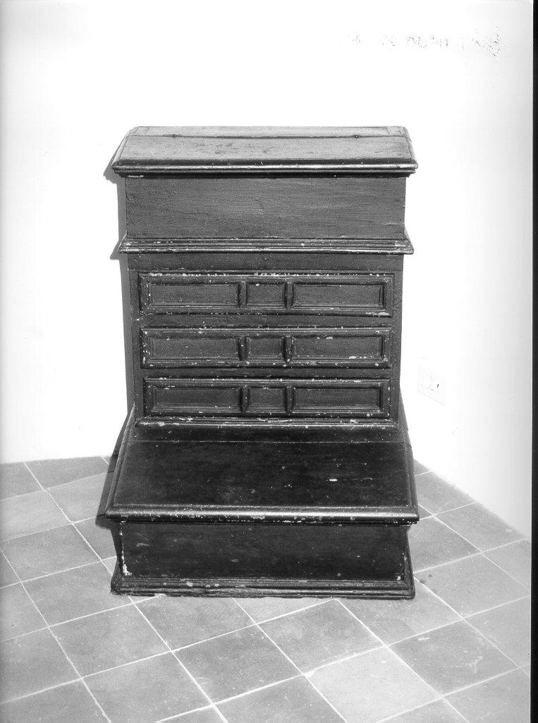 inginocchiatoio, opera isolata - bottega toscana (sec. XVII)