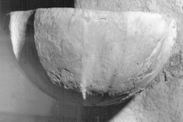 acquasantiera da parete - bottega massese (sec. XVII)