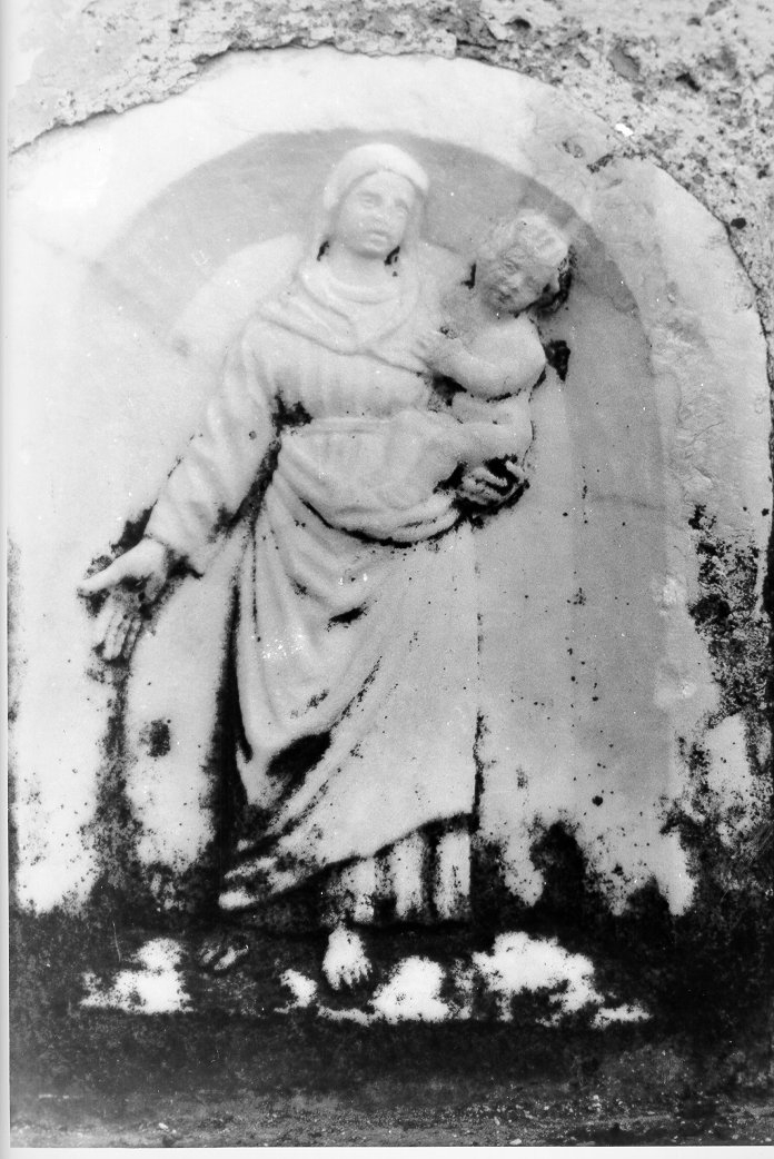 MADONNA CON BAMBINO (rilievo) - bottega apuana (sec. XVII)