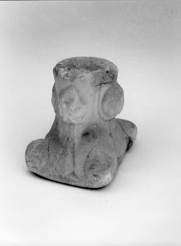 capitello - bottega apuana (fine sec. XVI)