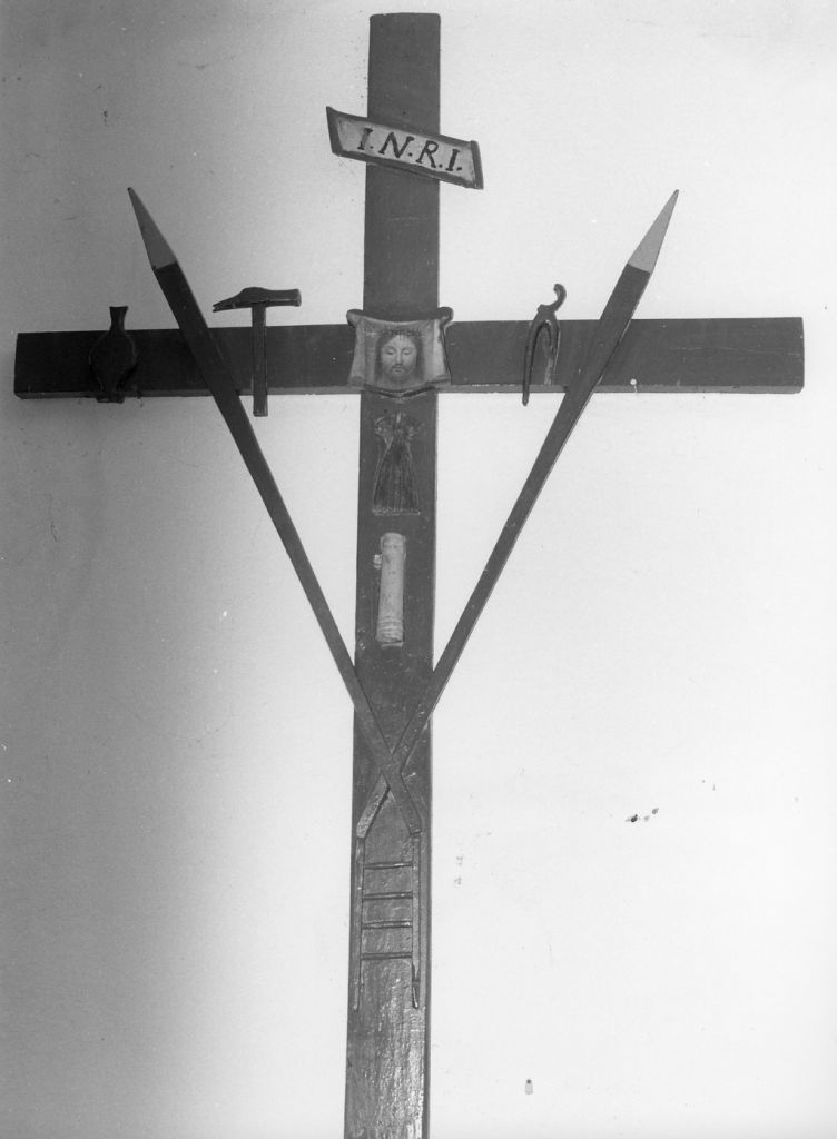 croce penitenziale - ambito lunigianese (sec. XIX, sec. XX)